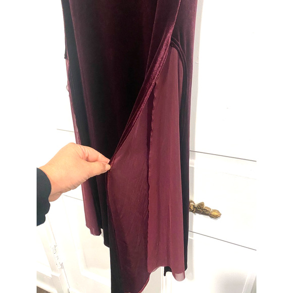 WEISMANN maroon velvet dance dress women's adult size Medium - Picture 3 of 12